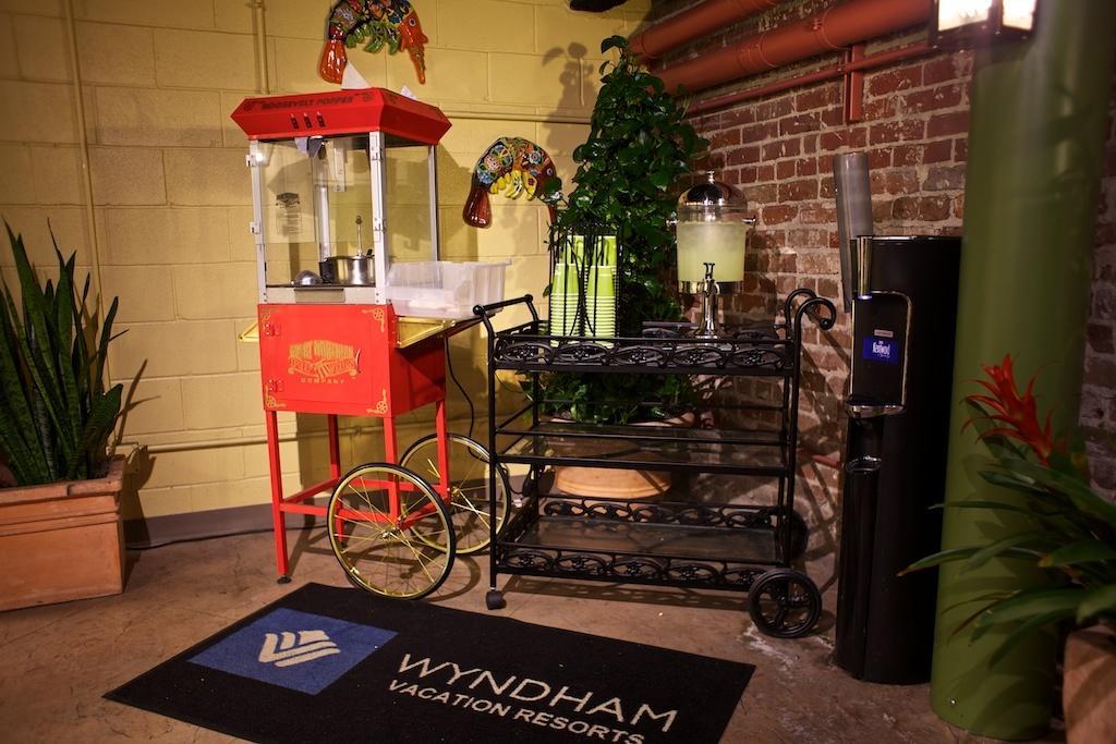 Club Wyndham La Belle Maison New Orleans Exterior foto